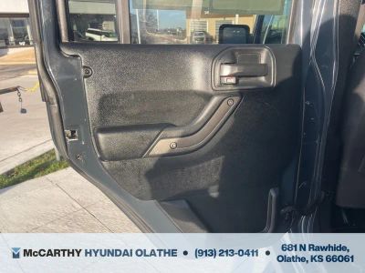 2017 Jeep Wrangler - Photo 25
