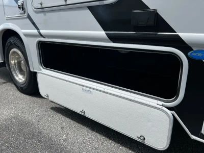 2024 Thor Motor Coach QUANTUM LC — photo 25 view