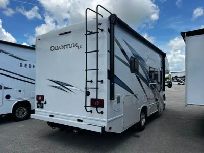 2024 Thor Motor Coach QUANTUM LC — photo 28 view
