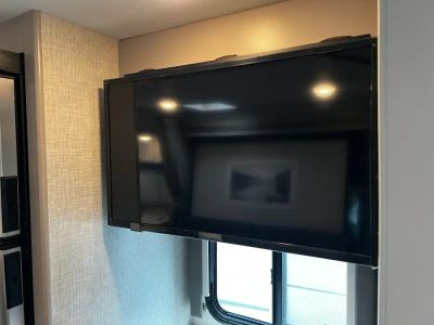 2024 Thor Motor Coach QUANTUM LC — photo 13 view