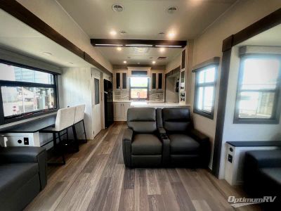 2027 East to West Ahara — interior view
