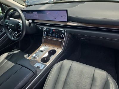 2025 Genesis GV80 — photo 12 view
