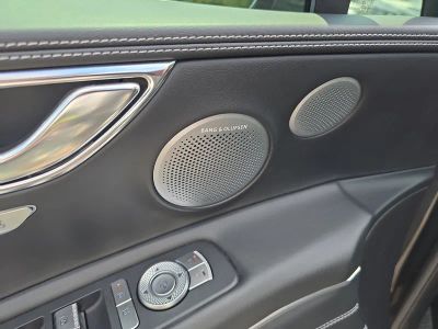 2025 Genesis GV80 — photo 21 view