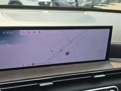 2025 Genesis GV80 — photo 25 view