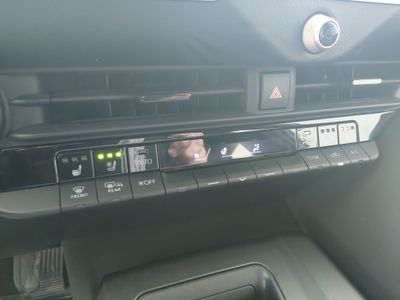 2023 Toyota Crown - Photo 17