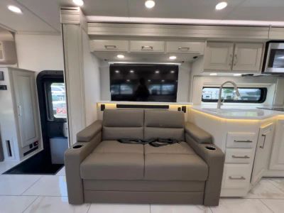 2026 Entegra ACCOLADE XL — photo 13 view