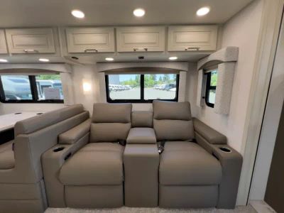 2026 Entegra ACCOLADE XL — photo 8 view