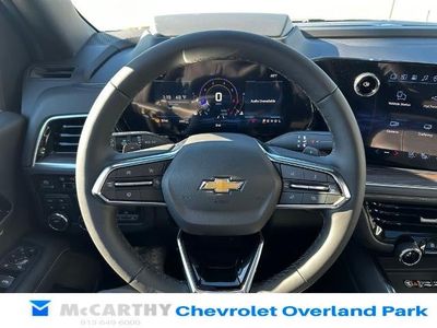2026 Chevrolet Suburban — photo 8 view