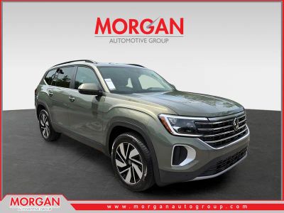 2026 Volkswagen Atlas 2.0T SE w/Technology in Green — front three-quarter view