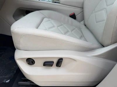 2026 Volkswagen Atlas — photo 14 view