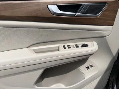 2026 Volkswagen Atlas — photo 12 view