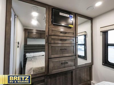 2026 Entegra Coach Odyssey - Photo 17