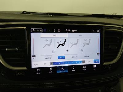 2023 Chrysler Pacifica - Photo 18