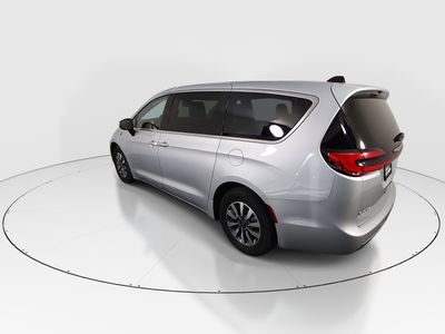 2023 Chrysler Pacifica - Photo 5