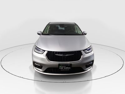 2023 Chrysler Pacifica - Photo 2