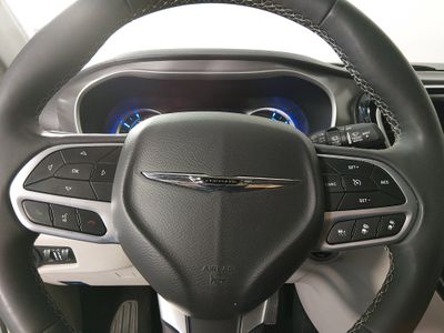 2023 Chrysler Pacifica - Photo 12