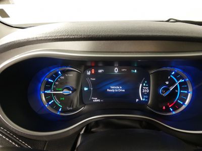 2023 Chrysler Pacifica - Photo 14