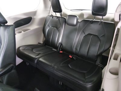 2023 Chrysler Pacifica - Photo 17