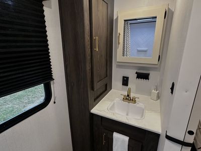2026 Keystone Rv Zinger 390DB - Photo 17