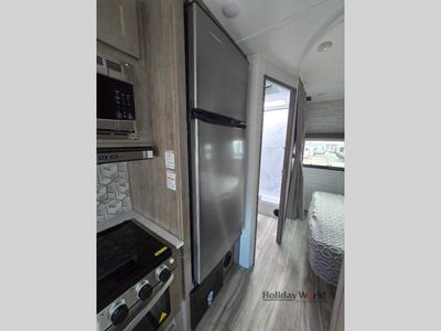 2025 Gulf Stream Conquest Class C - Photo 14
