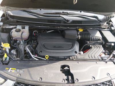 2024 Chrysler Pacifica — photo 9 view