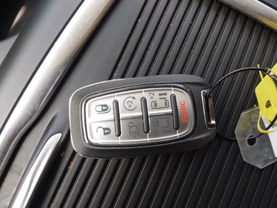 2024 Chrysler Pacifica — photo 15 view