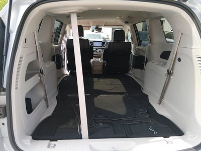2024 Chrysler Pacifica — photo 11 view