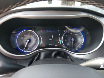 2024 Chrysler Pacifica — photo 14 view