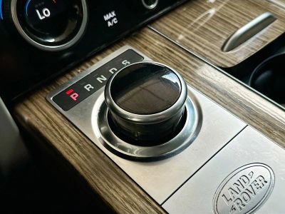 2019 Land Rover Range Rover — photo 17 view