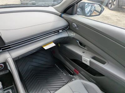 2026 Hyundai ELANTRA — photo 15 view