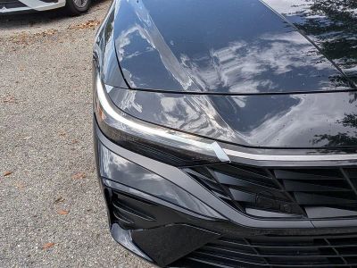 2026 Hyundai ELANTRA — photo 10 view