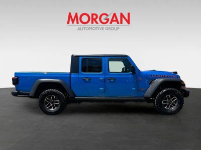 2024 Jeep Gladiator — photo 8 view