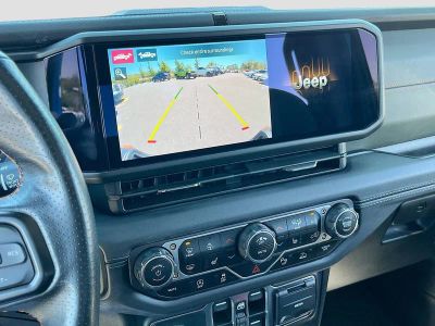 2024 Jeep Gladiator — photo 14 view