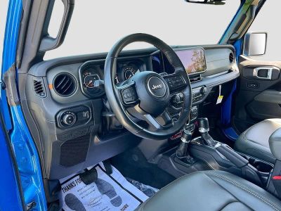 2024 Jeep Gladiator — photo 9 view