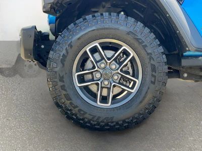 2024 Jeep Gladiator — photo 30 view