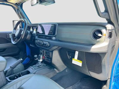 2024 Jeep Gladiator — photo 29 view