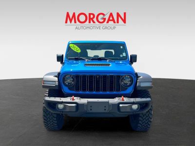 2024 Jeep Gladiator — side profile view