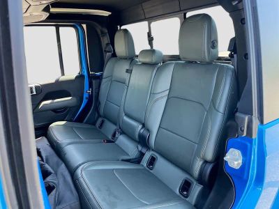 2024 Jeep Gladiator — photo 25 view