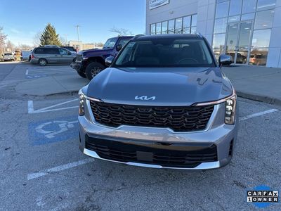 2025 Kia Sorento — photo 8 view