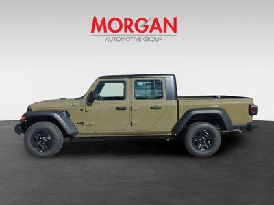 2026 Jeep Gladiator — photo 9 view