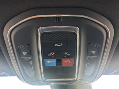 2023 Jeep Wagoneer L - Photo 34