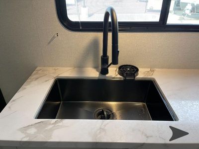 2026 Jayco Seismic - Photo 24