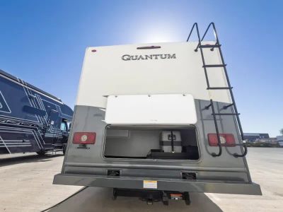 2024 Thor Motor Coach QUANTUM — photo 32 view