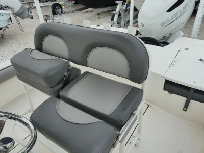 2023 Sea Born FX24 Bay — photo 11 view
