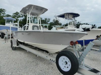 2023 Sea Born FX24 Bay — front three-quarter view