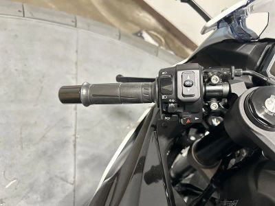 2026 Kawasaki Ninja ZX-6R - Photo 13