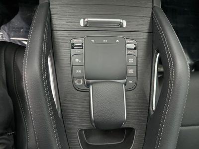 2026 Mercedes-Benz GLE - Photo 19
