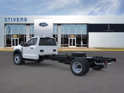 2026 Ford Chassis Cab - Photo 5
