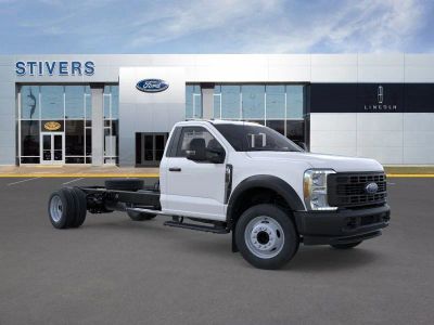 2026 Ford Chassis Cab - Photo 1