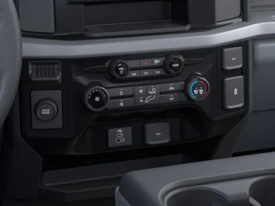 2026 Ford Chassis Cab - Photo 15